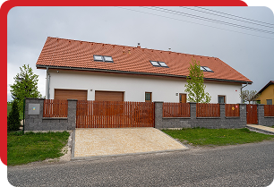 Vyobrazení rekonstruce plotu a nové příjezdové cesty